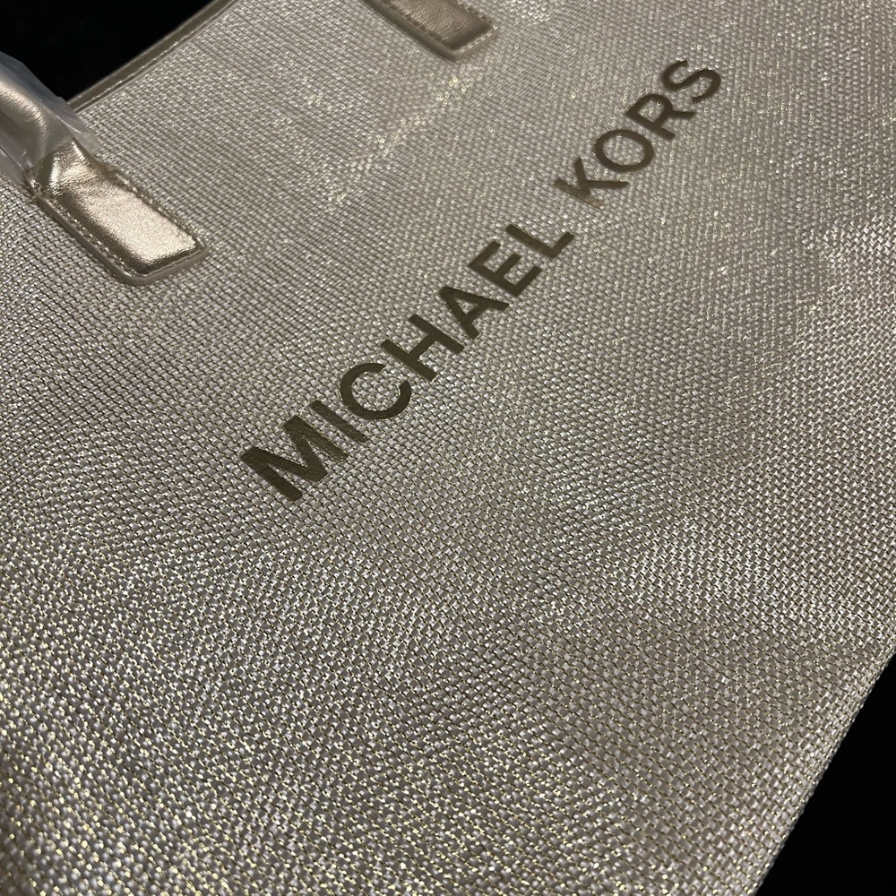 Michael Kors Gold Classic Tote Bag - Picture 3 of 9